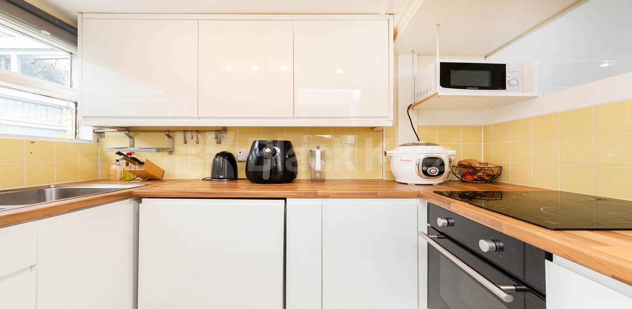 			Studio Apartment, 1 bath, 1 reception Apartment			 Golden Lane Estate , Barbican